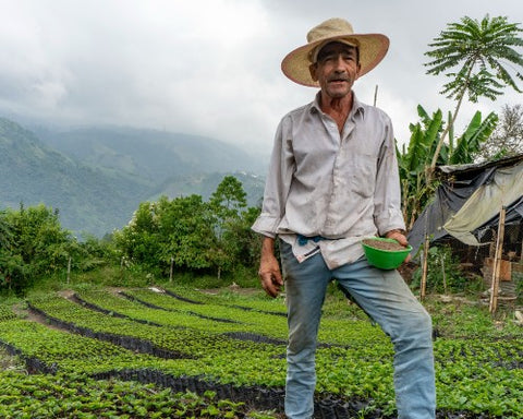 Hermanos Colombian coffee farmer in Villa Maria 4